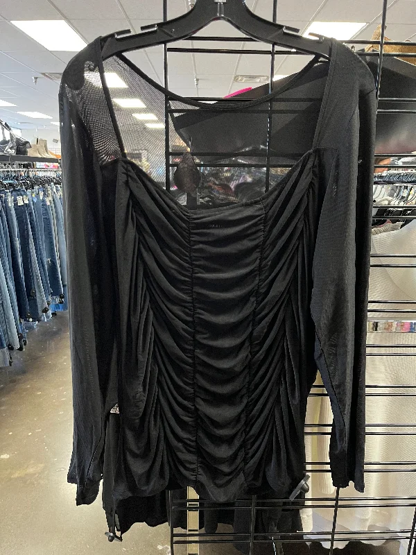 Relaxed Looks Top Long Sleeve By Torrid In Black, Size: 3x