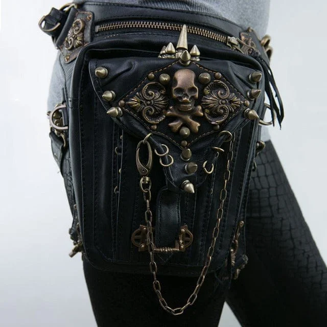 Wandering freely Steampunk Skull Rivets Bag